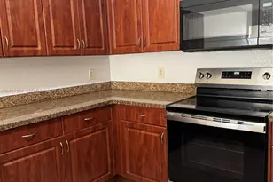 10242 NW 7th St, Miami, FL 33172 - Photo 13