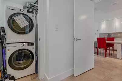 2301 Collins Ave #1515, Miami Beach, FL 33139 - Photo 13