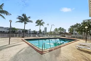 7207 Bay Dr, Miami Beach, FL 33141 - Photo 29