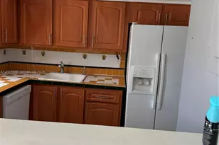 210 172nd St, Sunny Isles Beach, FL 33160 - Photo 3