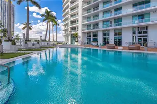 90 SW 3rd St, Miami, FL 33130 - Photo 9