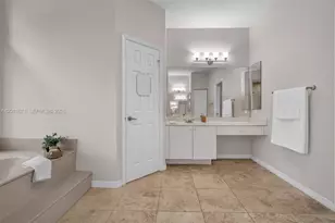 2008 NW 126th Ave, Pembroke Pines, FL 33028 - Photo 25