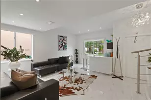 10842 NW 53rd Ln, Doral, FL 33178 - Photo 3