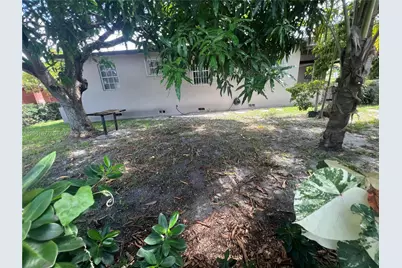 1190 NW 135th St, North Miami, FL 33168 - Photo 11