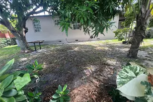 1190 NW 135th St, North Miami, FL 33168 - Photo 11