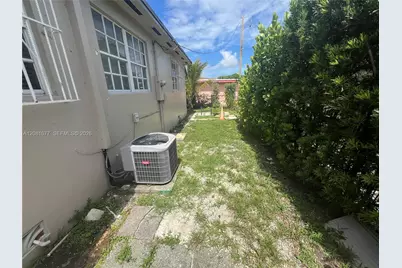 1190 NW 135th St, North Miami, FL 33168 - Photo 17