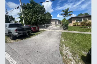 1190 NW 135th St, North Miami, FL 33168 - Photo 3