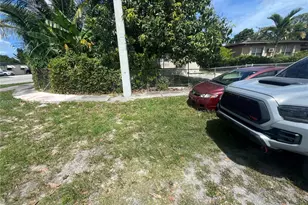 1190 NW 135th St, North Miami, FL 33168 - Photo 7
