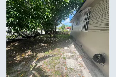 1190 NW 135th St, North Miami, FL 33168 - Photo 21