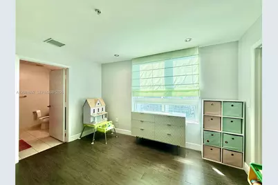 1900 N Bayshore Dr #2018, Miami, FL 33132 - Photo 15
