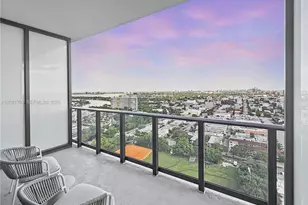 580 72nd St, Miami Beach, FL 33141 - Photo 17