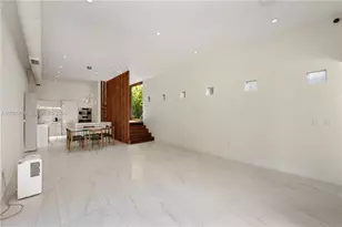 2205 Overbrook St, Miami, FL 33133 - Photo 11