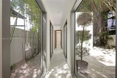 2205 Overbrook St, Miami, FL 33133 - Photo 19