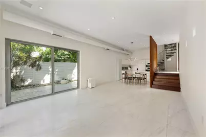 2205 Overbrook St, Miami, FL 33133 - Photo 9