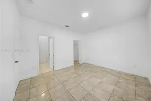 2630 NE 3rd Dr, Homestead, FL 33033 - Photo 15