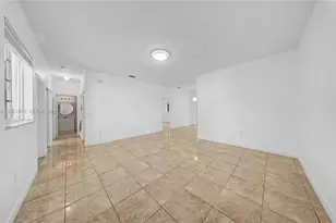 2630 NE 3rd Dr, Homestead, FL 33033 - Photo 3