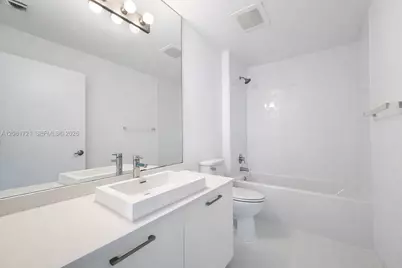 151 SE 1st St #3001, Miami, FL 33131 - Photo 11