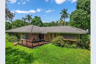 6105 SW 55th Ct, Davie, FL 33314 - Photo 9