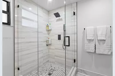 1699 W Fairway Rd, Pembroke Pines, FL 33026 - Photo 17