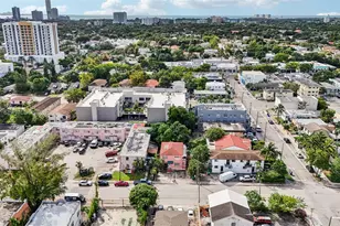 984 SW 6th St, Miami, FL 33130 - Photo 23