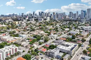 984 SW 6th St, Miami, FL 33130 - Photo 17