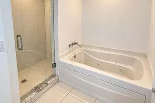 500 Brickell Ave, Miami, FL 33131 - Photo 9