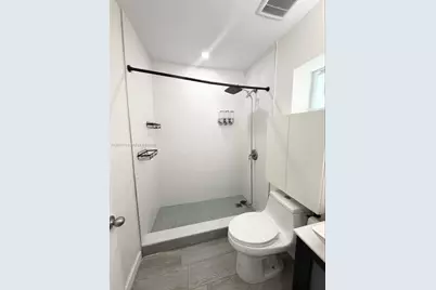 208 Meridian Ave #6, Miami Beach, FL 33139 - Photo 9