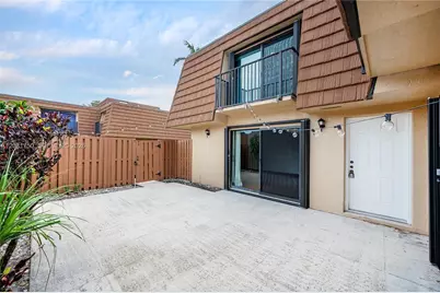 2536 Camelot Ct #2536, Cooper City, FL 33026 - Photo 3