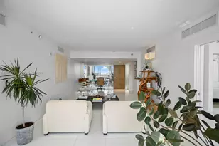2155 Washington Ct, Miami Beach, FL 33139 - Photo 3