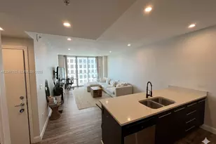 500 Brickell Ave, Miami, FL 33131 - Photo 3