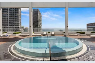 500 Brickell Ave #1806, Miami, FL 33131 - Photo 11