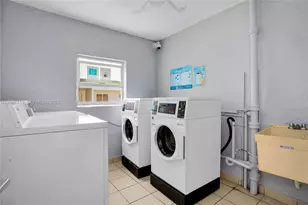 100 Edgewater Dr, Coral Gables, FL 33133 - Photo 21