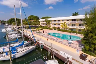 100 Edgewater Dr, Coral Gables, FL 33133 - Photo 17