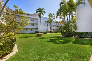 100 Edgewater Dr, Coral Gables, FL 33133 - Photo 15
