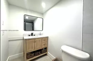 620 NE 12th Ave, Hallandale Beach, FL 33009 - Photo 13