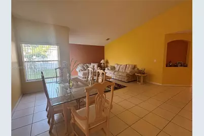 18581 NW 23rd St, Pembroke Pines, FL 33029 - Photo 5