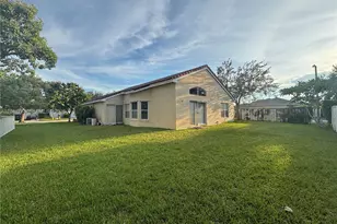 18581 NW 23rd St, Pembroke Pines, FL 33029 - Photo 31