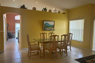 18581 NW 23rd St, Pembroke Pines, FL 33029 - Photo 3