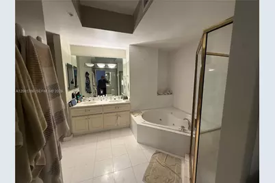 6301 Collins Ave #LPH4, Miami Beach, FL 33141 - Photo 7