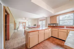 576 Marshall Rd, West Palm Beach, FL 33413 - Photo 9