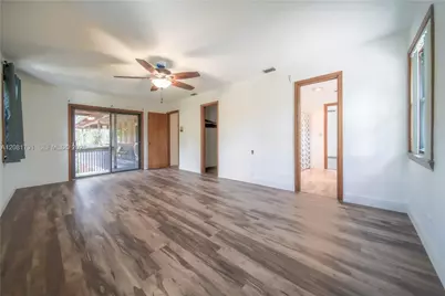 576 Marshall Rd, West Palm Beach, FL 33413 - Photo 19