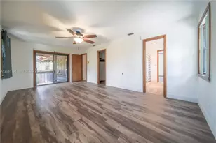 576 Marshall Rd, West Palm Beach, FL 33413 - Photo 19