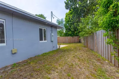 950 NE 164th St, North Miami Beach, FL 33162 - Photo 27