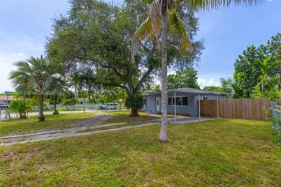 950 NE 164th St, North Miami Beach, FL 33162 - Photo 21