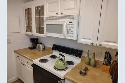 201 178th Dr #438, Sunny Isles Beach, FL 33160 - Photo 15