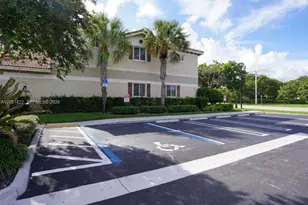 331 NE 47th Pl, Deerfield Beach, FL 33064 - Photo 37