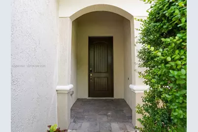 331 NE 47th Pl #331, Deerfield Beach, FL 33064 - Photo 5