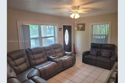 6131 Fletcher St, Hollywood, FL 33023 - Photo 11
