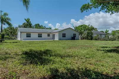 4513 Blue Pine Cir, Lake Worth, FL 33463 - Photo 7