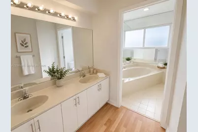 10331 SW 135th Ct, Miami, FL 33186 - Photo 7